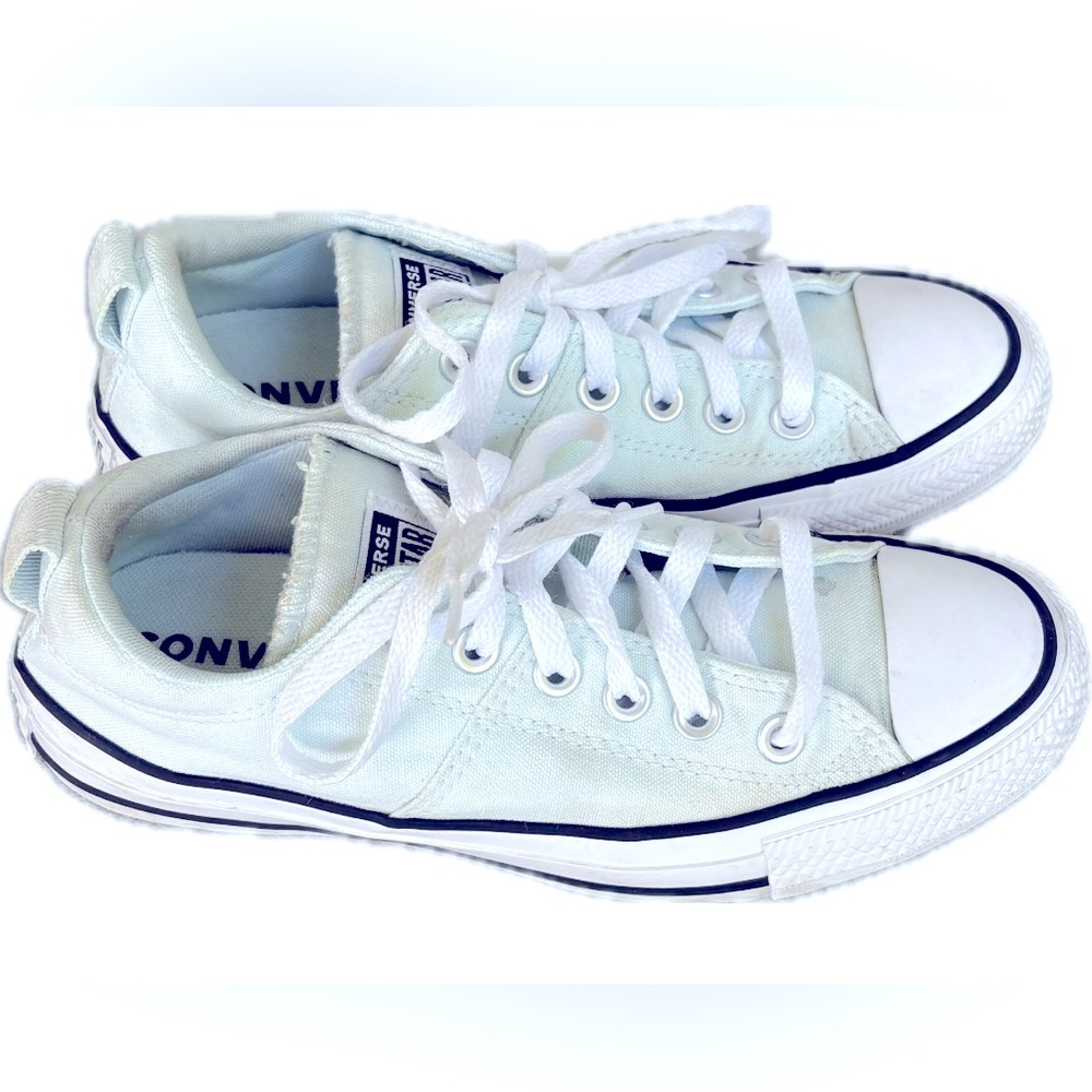 Womens Converse size 7 barley worn